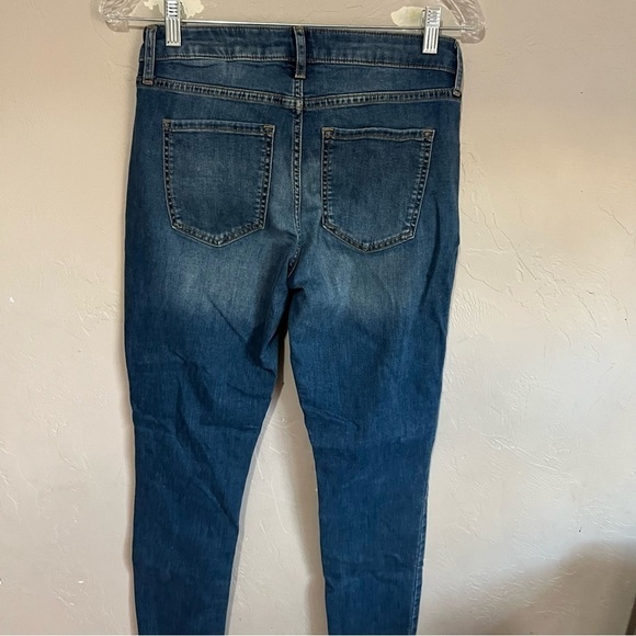 Banana Republic Factory Curvy Skinny Denim Jeans - Picture 6 of 8